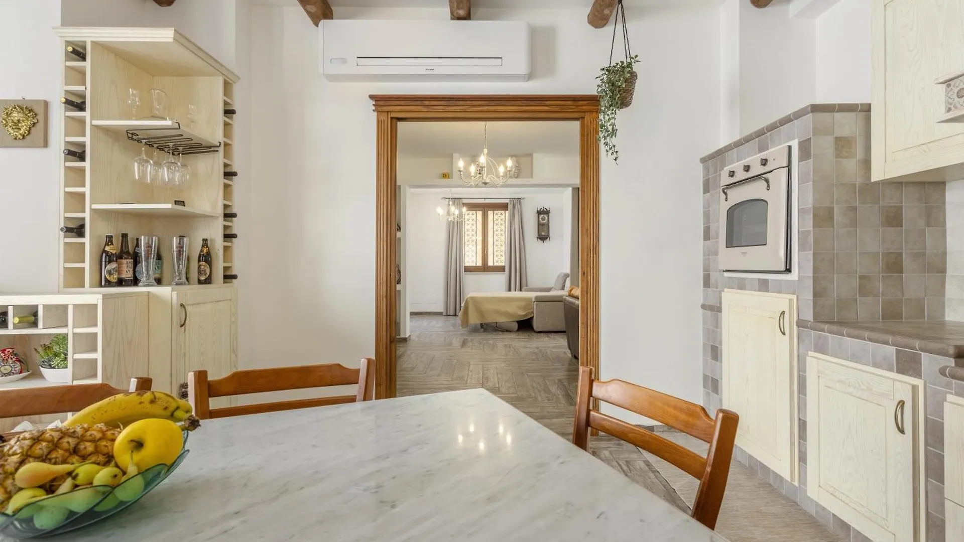 Villa Mattia 0*, Palermo